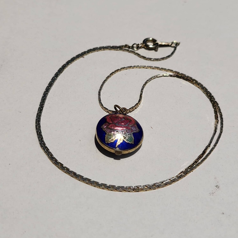 Vintage Cloissonne  Enamel Rose Pendant Blue Gold Tone Floral Necklace 2 Side - Picture 3 of 5